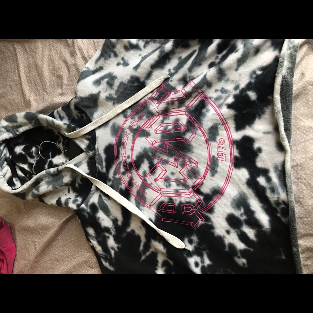 A cute lilttle sweater